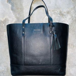 Cole han like new black leather tote bag